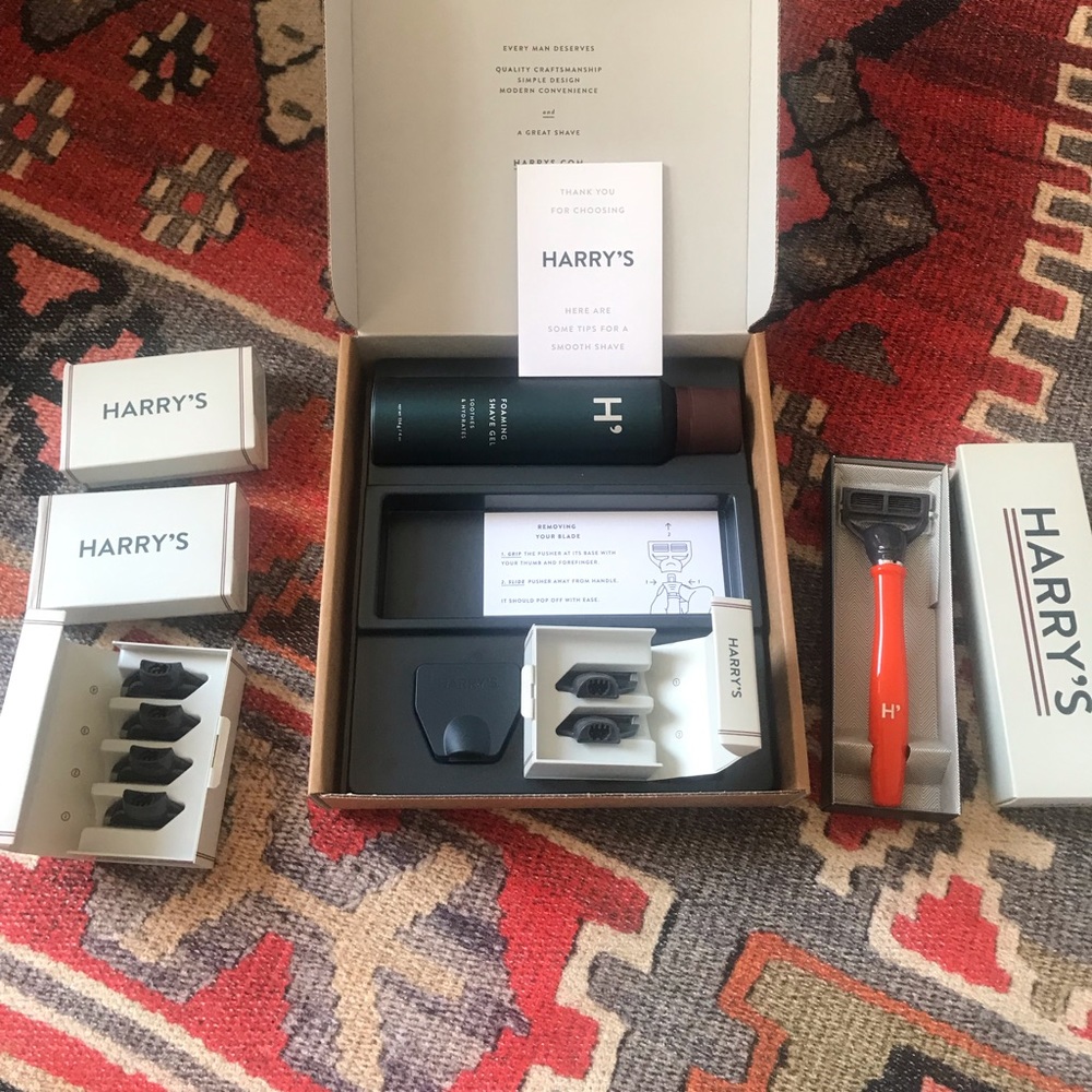Harry’s razor kit and refills (15 razor heads!)